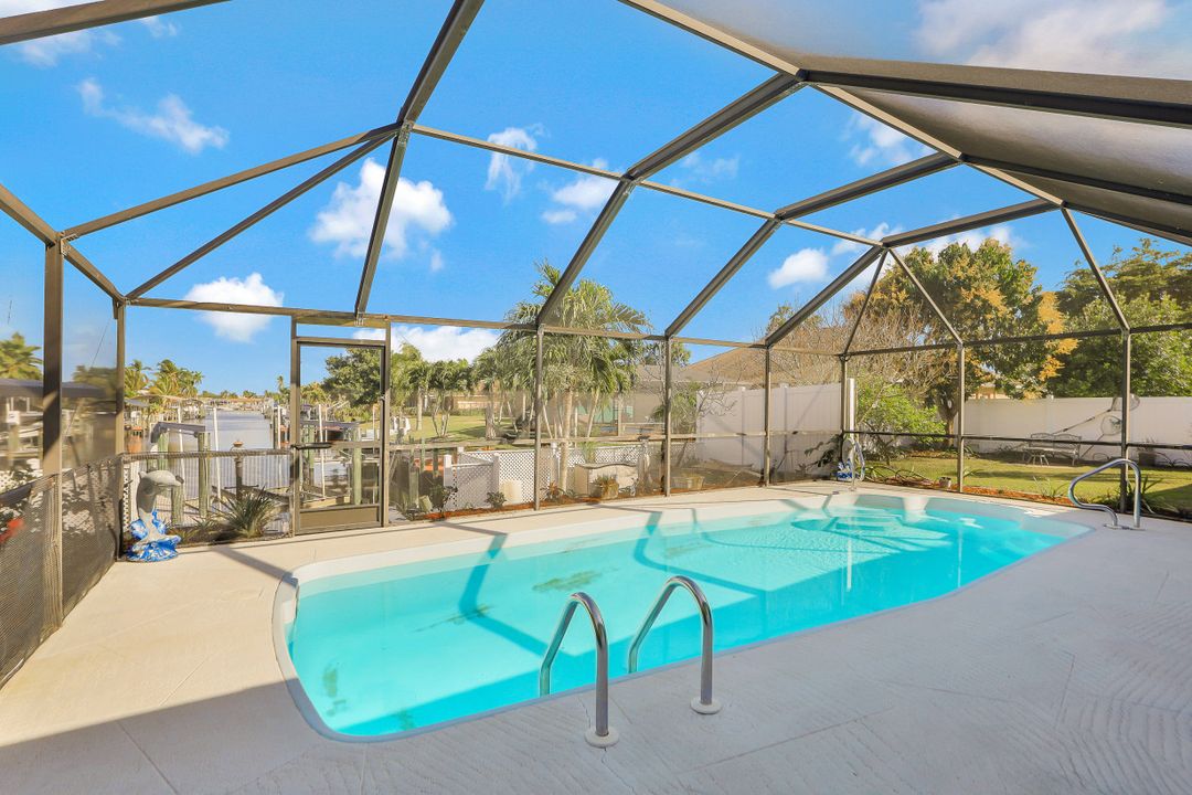 2929 SE 20th Ave, Cape Coral, FL 33904