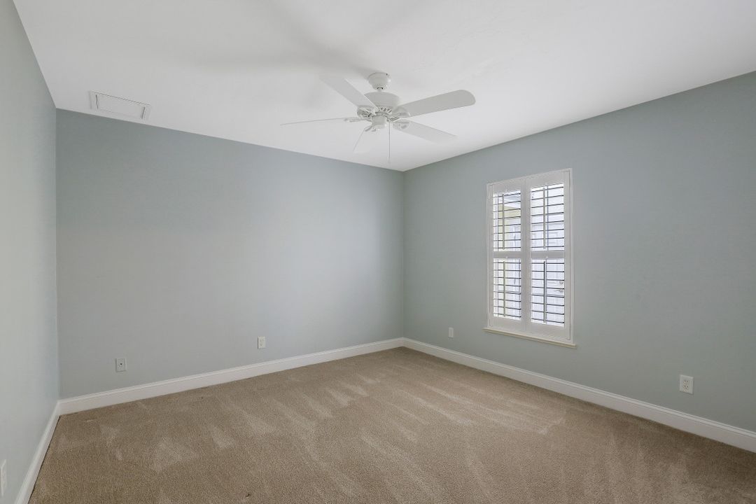 762 Hickory Rd, Naples, FL 34108