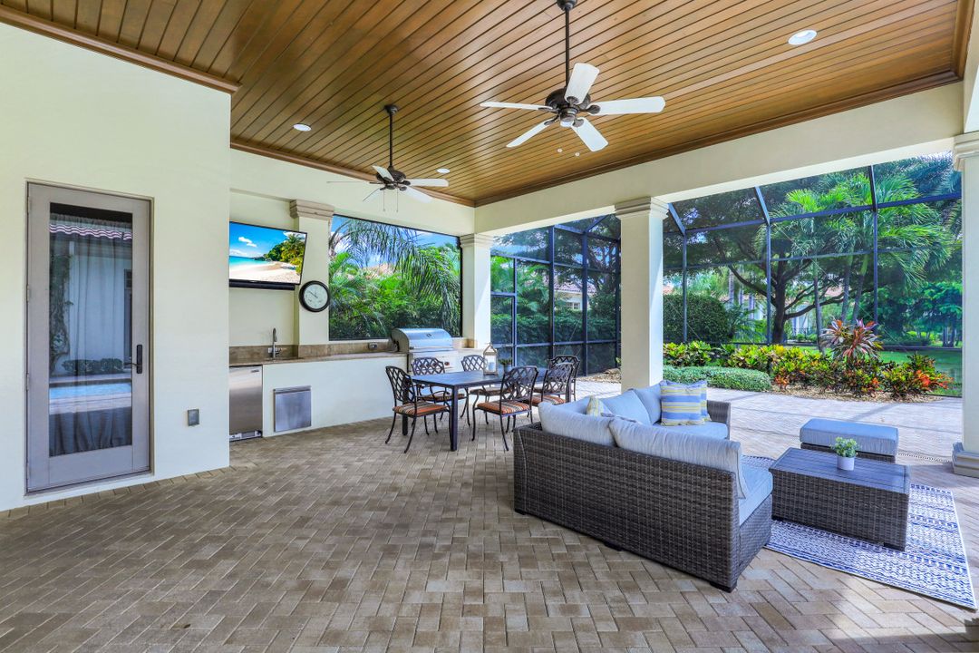 2228 Miramonte Ct, Naples, FL 34105