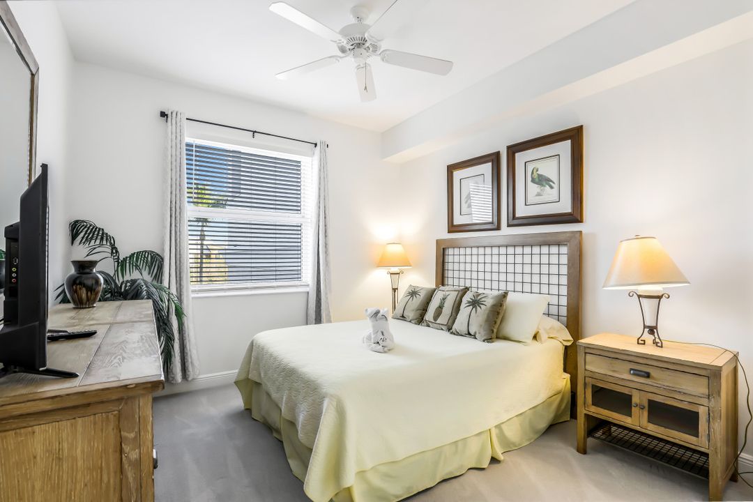 460 Launch Cir #304, Naples, FL 34108