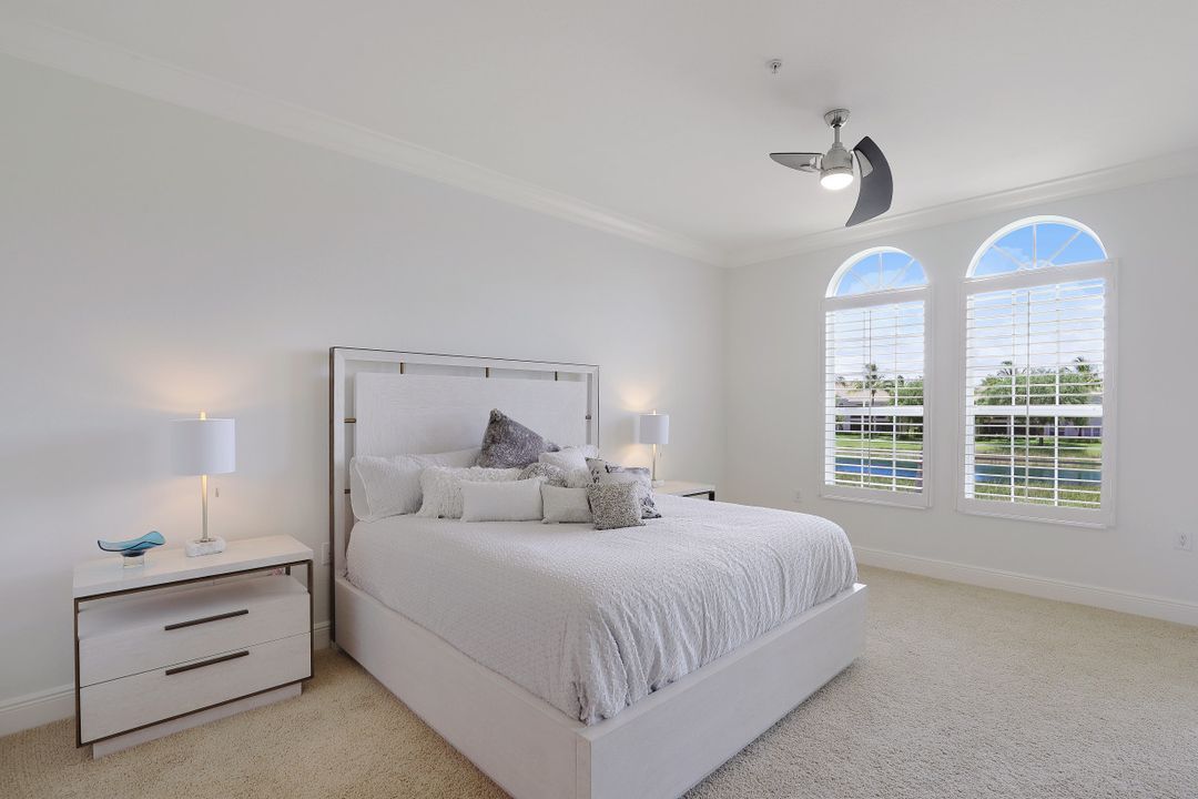 3176 Serena Ln #202, Naples, FL 34114