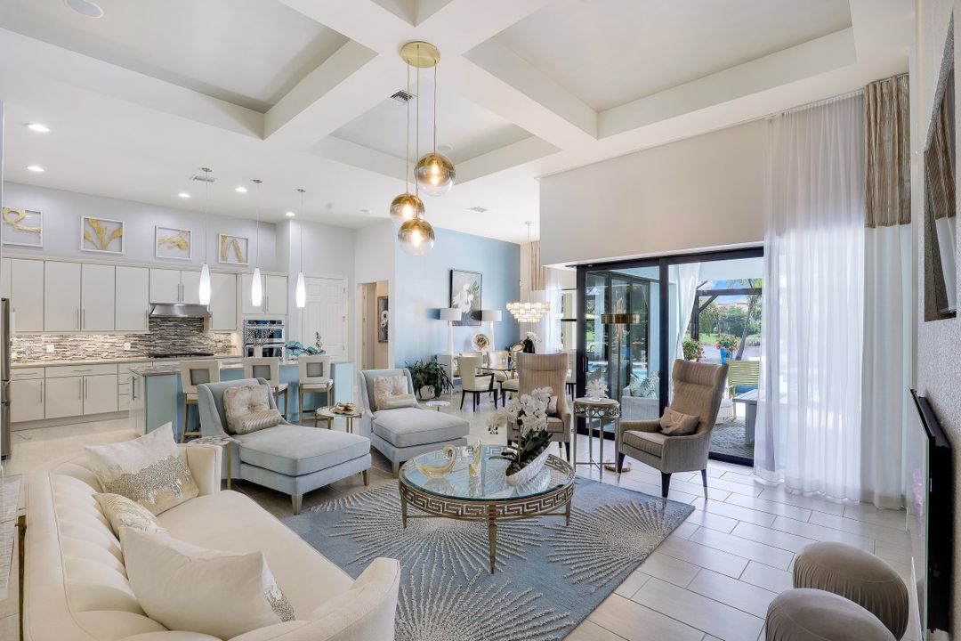 16284 Camden Lakes Cir, Naples, FL 34110