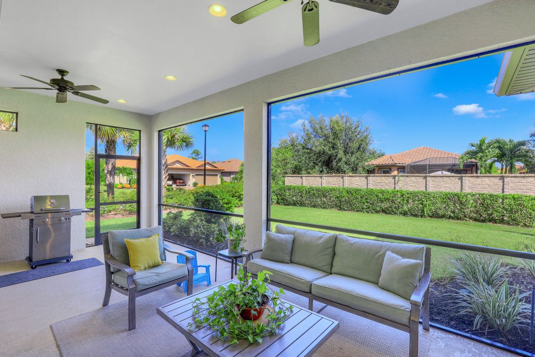 8199 Lucello Terrace N, Naples, FL 34114