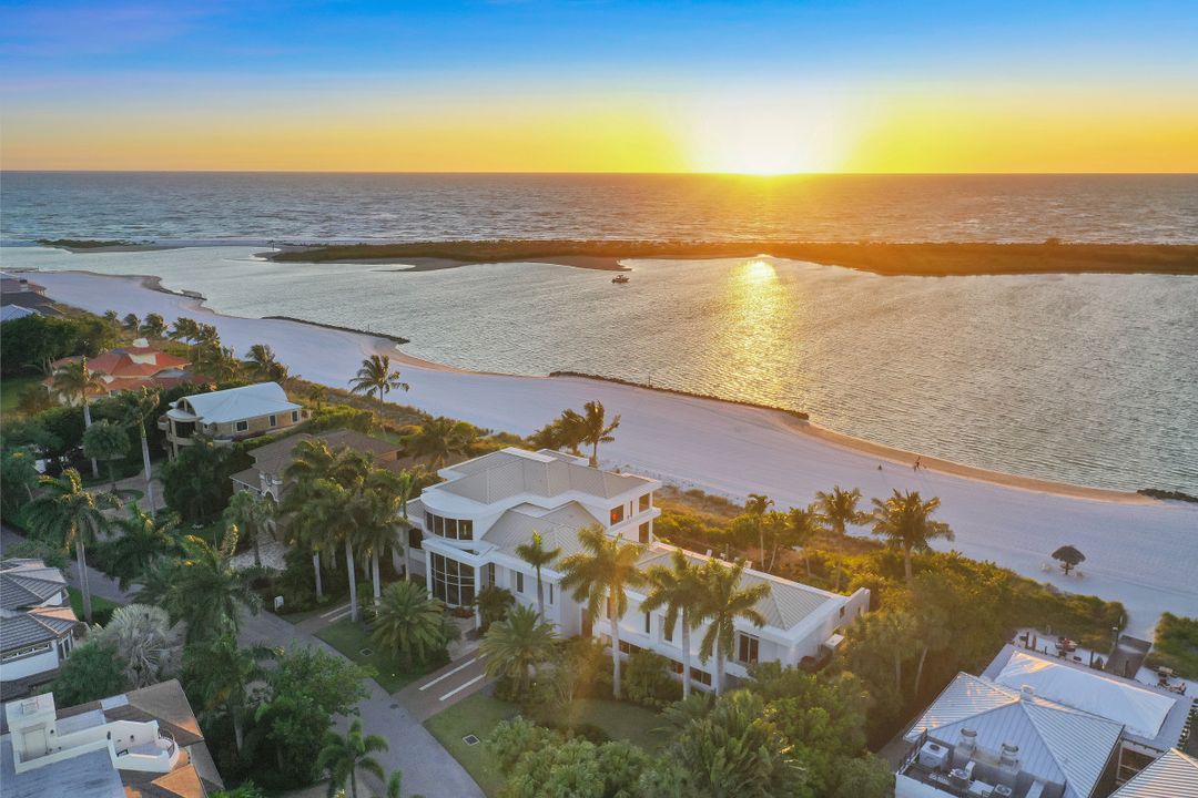 202 S Beach Dr, Marco Island, FL 34145