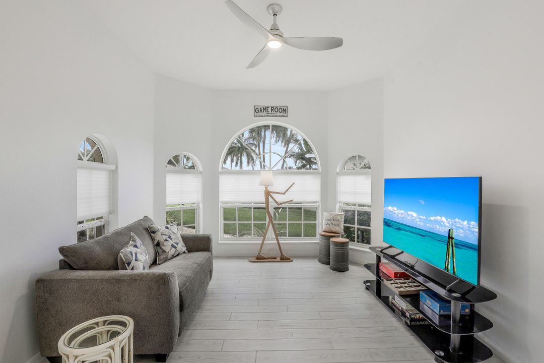 2700 SW 36th Ln, Cape Coral, FL 33914