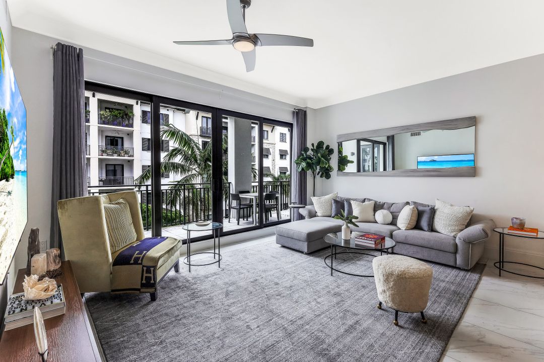 1135 3rd Ave S #303, Naples, FL 34102