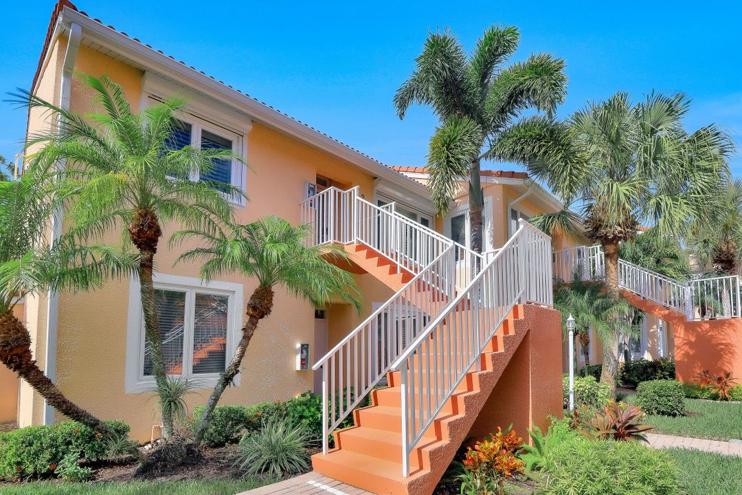 2345 Hidden Lake Dr #4102, Naples, FL 34112