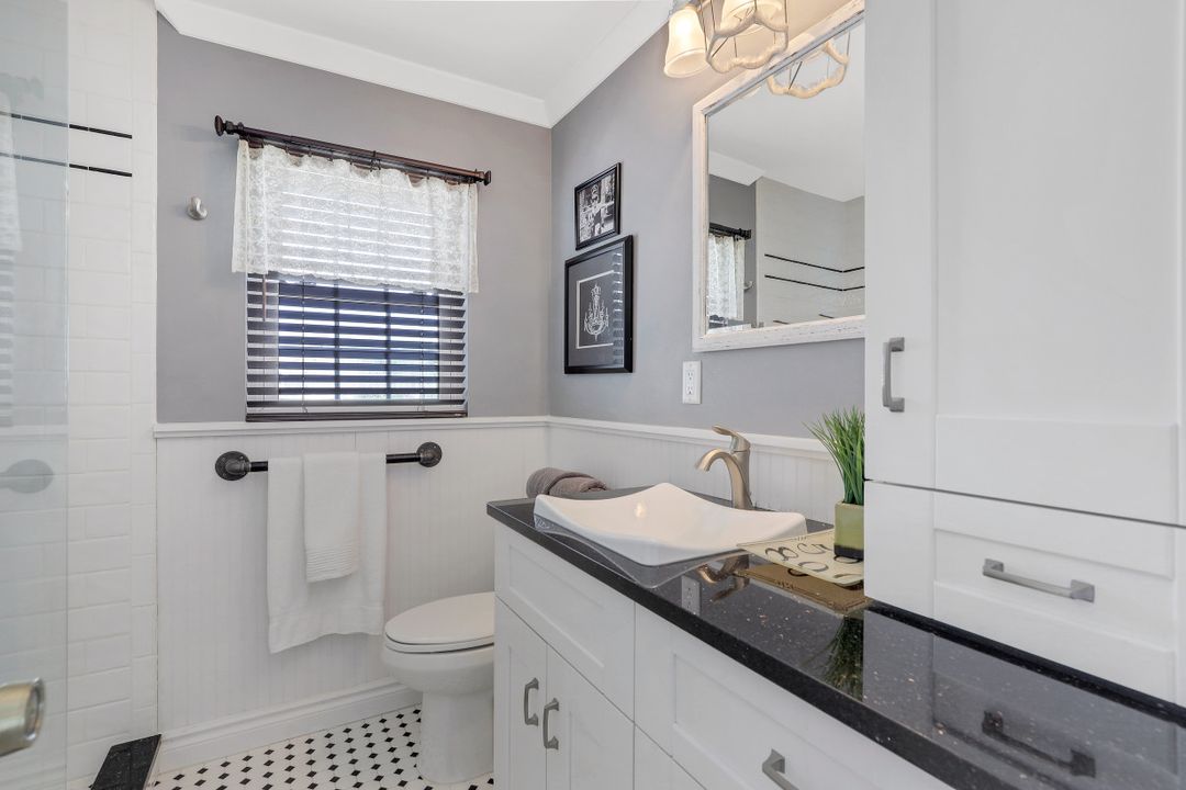 13660 Admiral Ct, Fort Myers, FL 33912