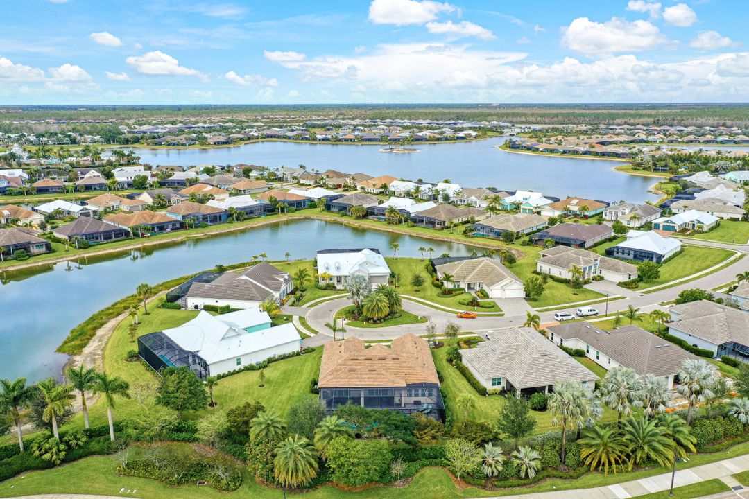 14628 Regatta Ln, Naples, FL 34114