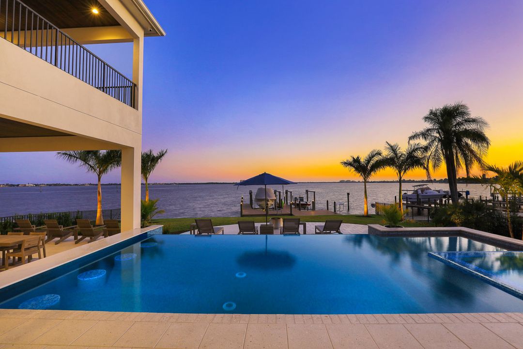 1650 Edith Esplanade, Cape Coral, FL 33904