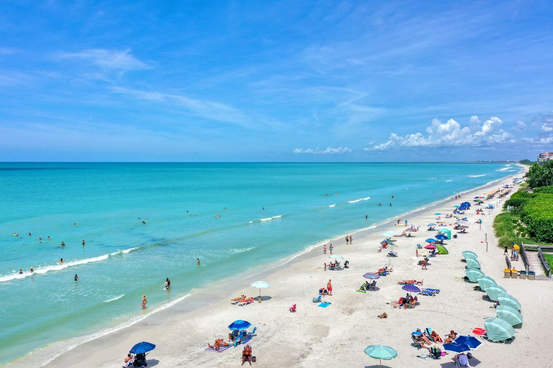 10095 7th St N #2, Naples, FL 34108