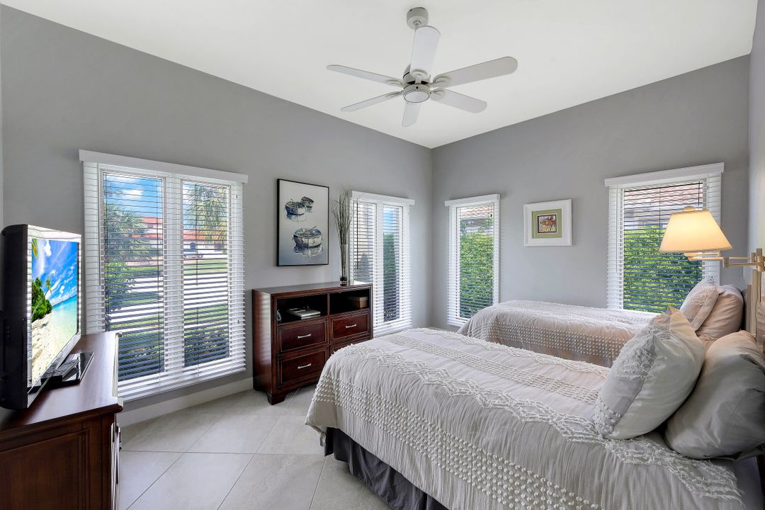 621 S Barfield Dr, Marco Island, FL 34145