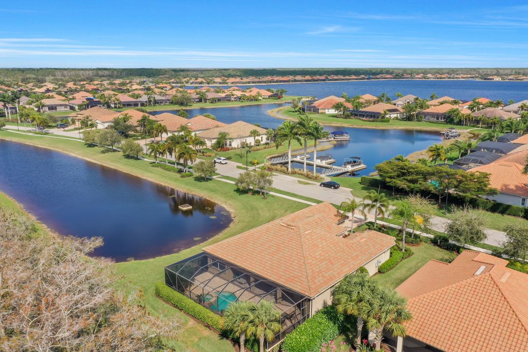9359 Marble Stone Dr, Naples, FL 34120
