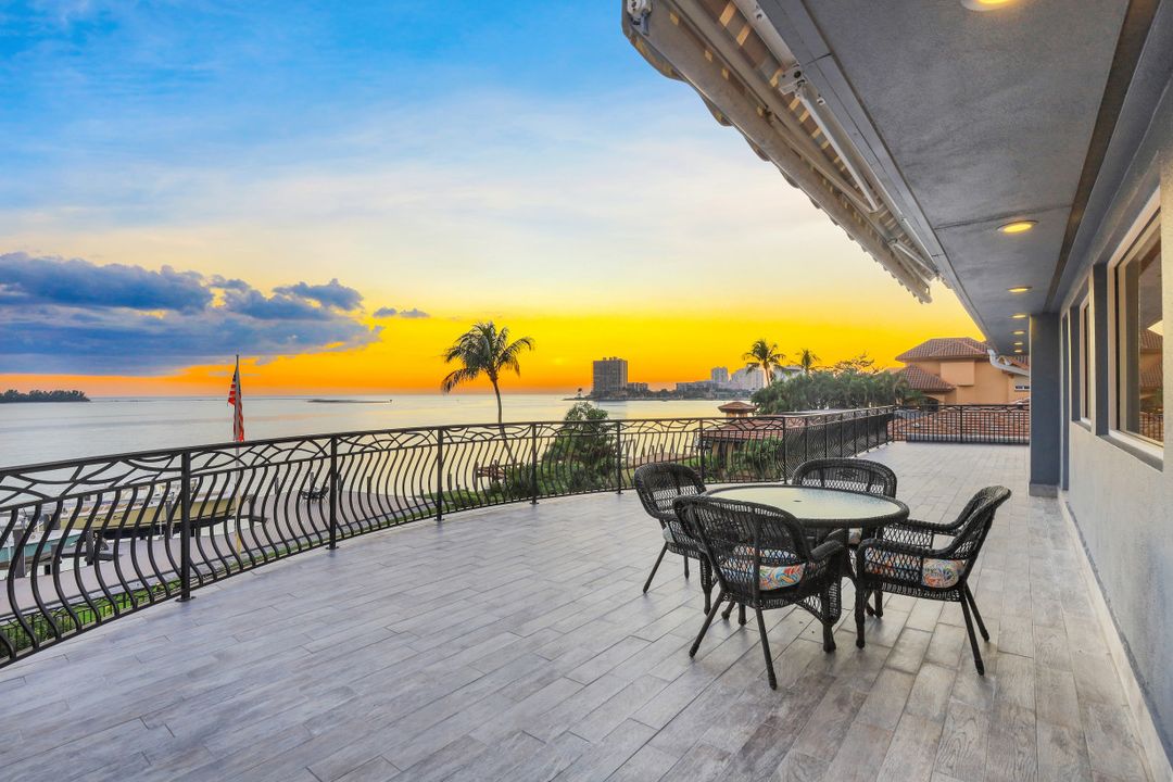 1461 Caxambas Ct, Marco Island, FL 34145