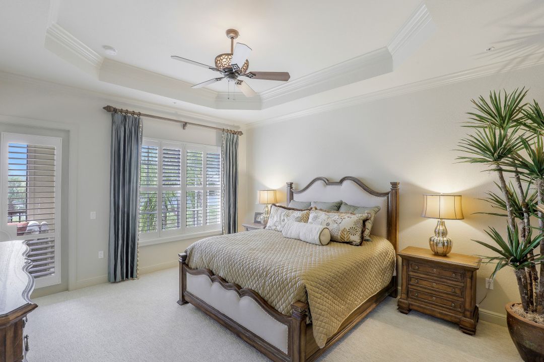 9201 Quartz Ln Apt 201 #201, Naples, FL 34120