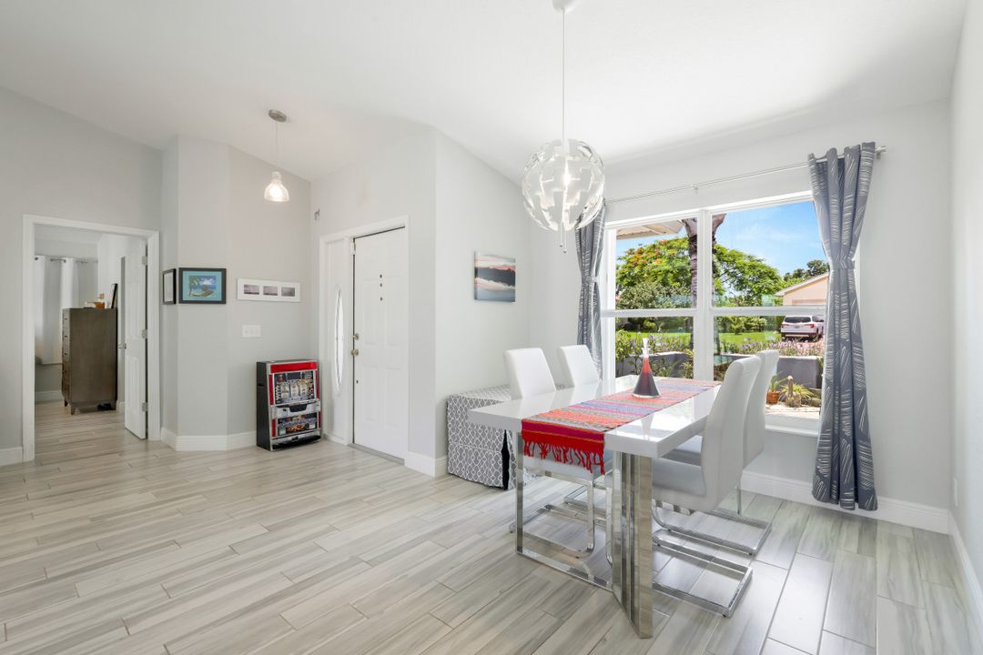 27329 Rue De Paix, Bonita Springs, FL 34135