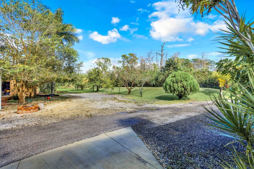 3645 7th Ave NW, Naples, FL 34120