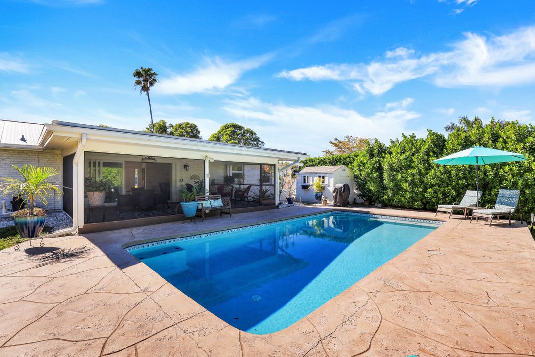 1229 28th Ave N, Naples, FL 34103