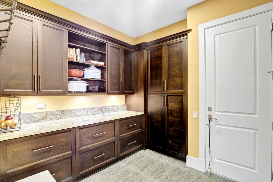 601 Crescent St, Marco Island, FL 34145