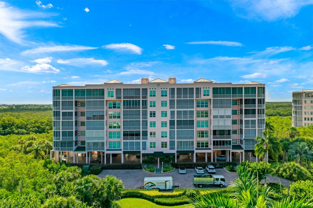 260 Barefoot Beach Blvd #204, Bonita Springs, FL 34134