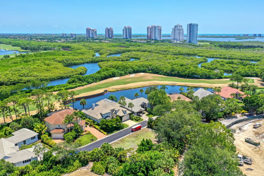 25350 Goldcrest Dr, Bonita Springs, FL 34134