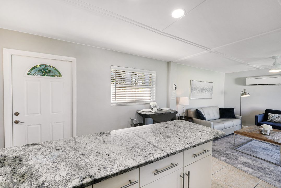 10095 7th St N #1, Naples, FL 34108