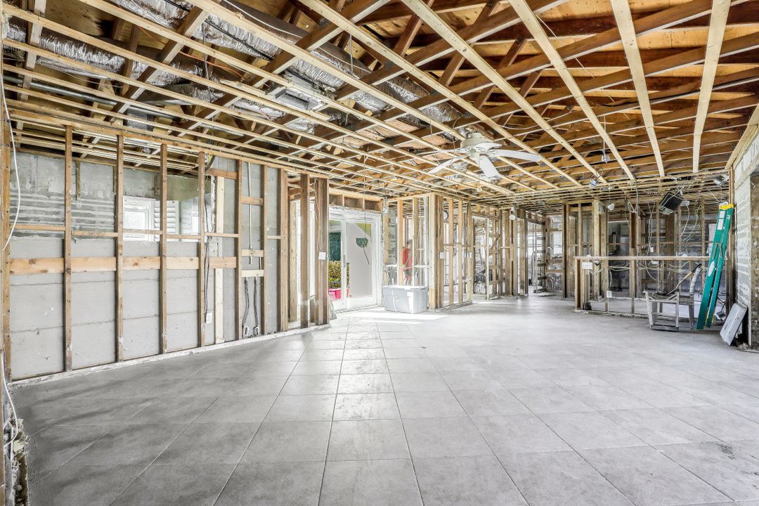 9 Sunview Blvd, Fort Myers Beach, FL 33931