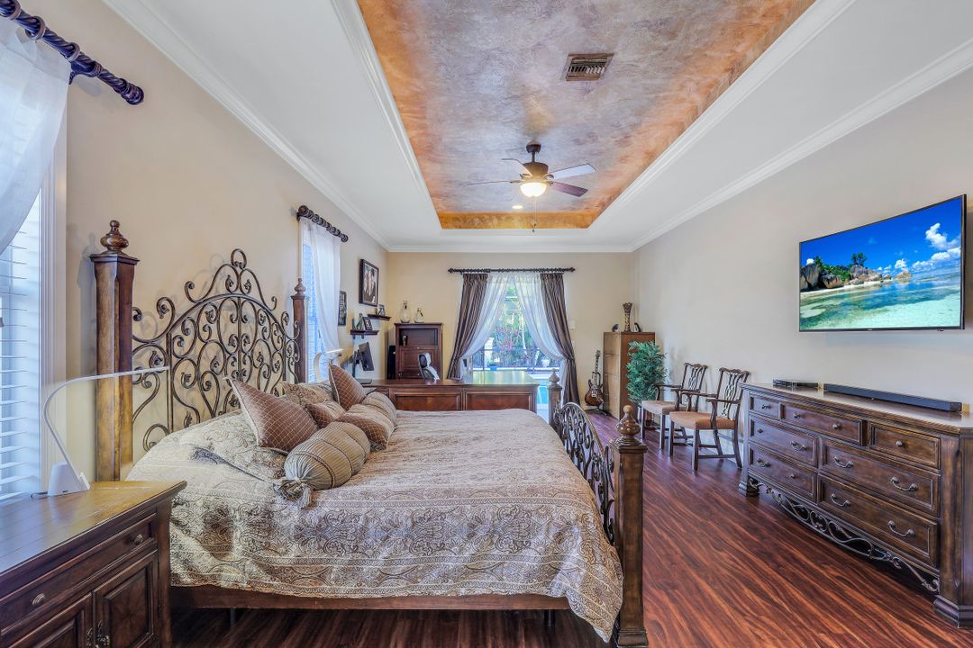 5667 Winkler Rd, Fort Myers, FL 33919