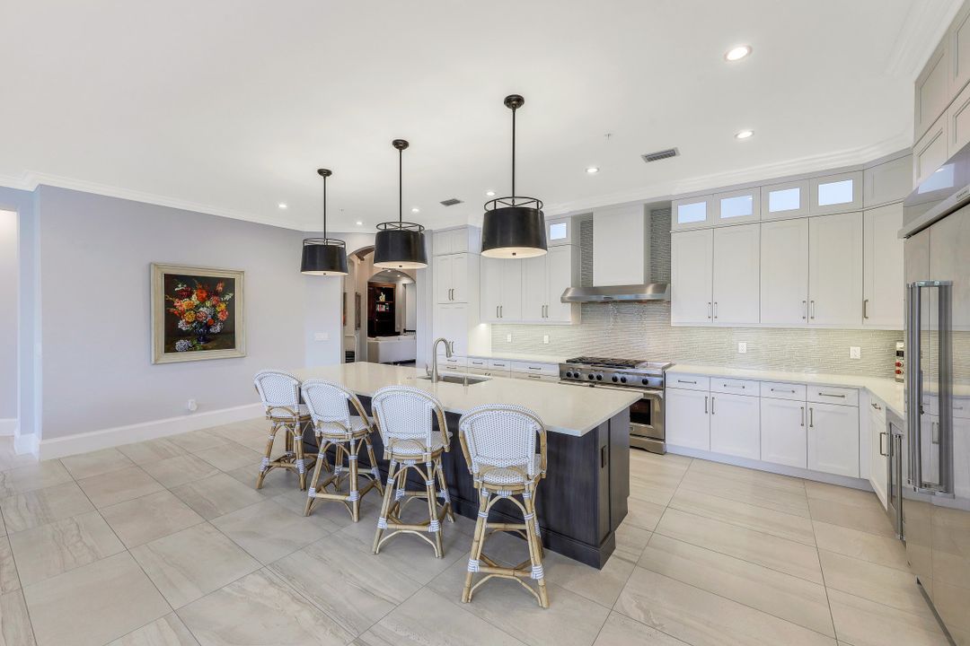 16380 Corsica Way #201, Naples, FL 34110