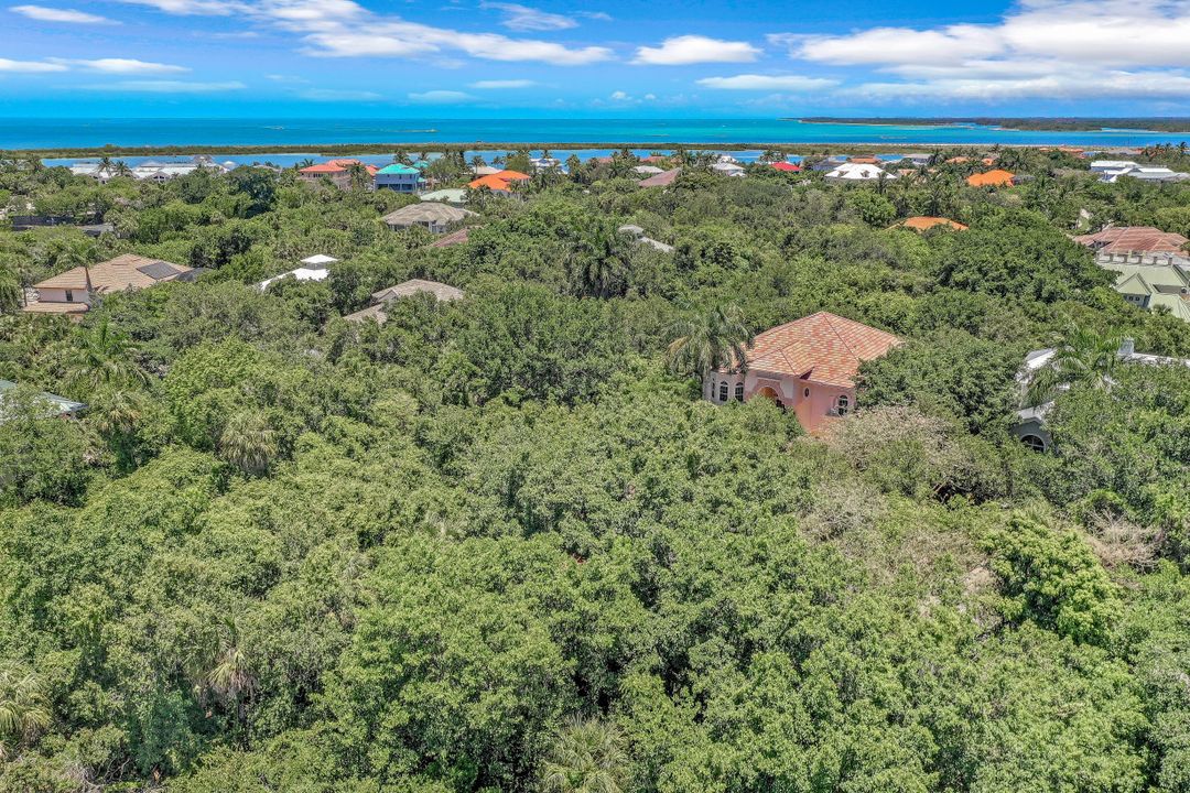381 Gumbo Limbo Ln, Marco Island, FL 34145