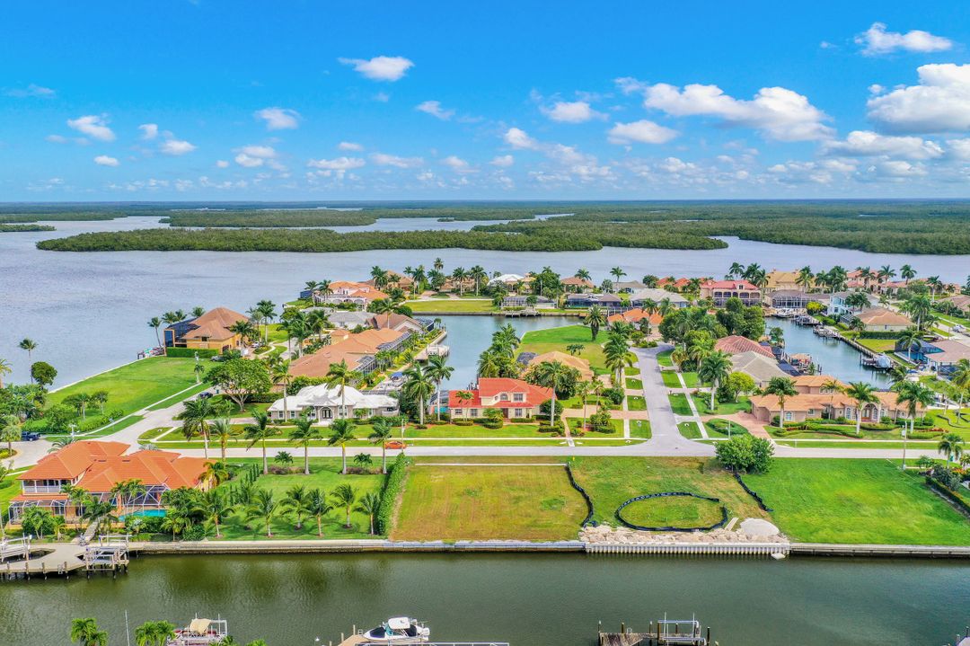 224 Dan River Ct, Marco Island, FL 34145