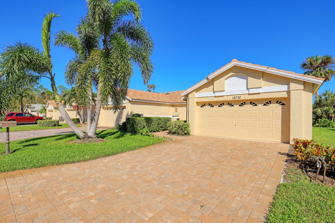 12727 Maiden Cane Ln, Bonita Springs, FL 34135