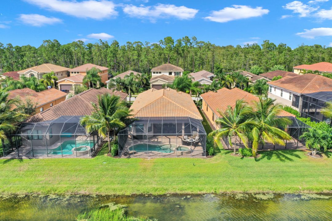 3370 Pacific Dr, Naples, FL 34119