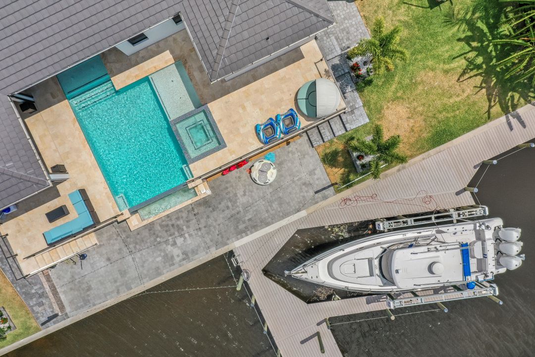 1903 Everest Pkwy, Cape Coral, FL 33904