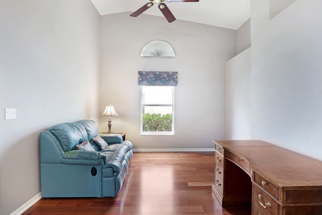 2622 Stacil Cir #2, Naples, FL 34109
