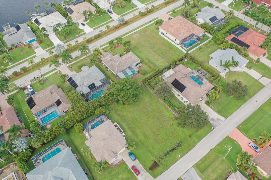 5216 SW 27th Pl, Cape Coral, FL 33914