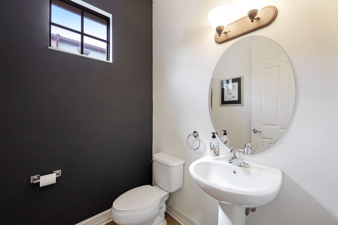 9128 Delano St #89-2, Naples, FL 34113