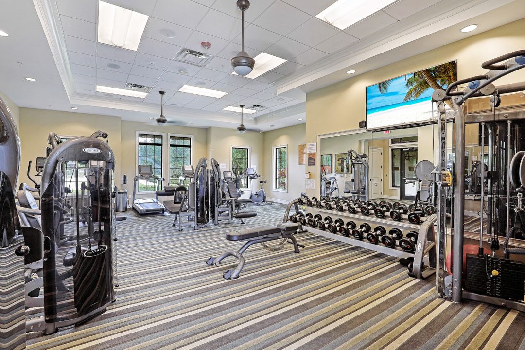 16341 Camden Lakes Cir, Naples, FL 34110