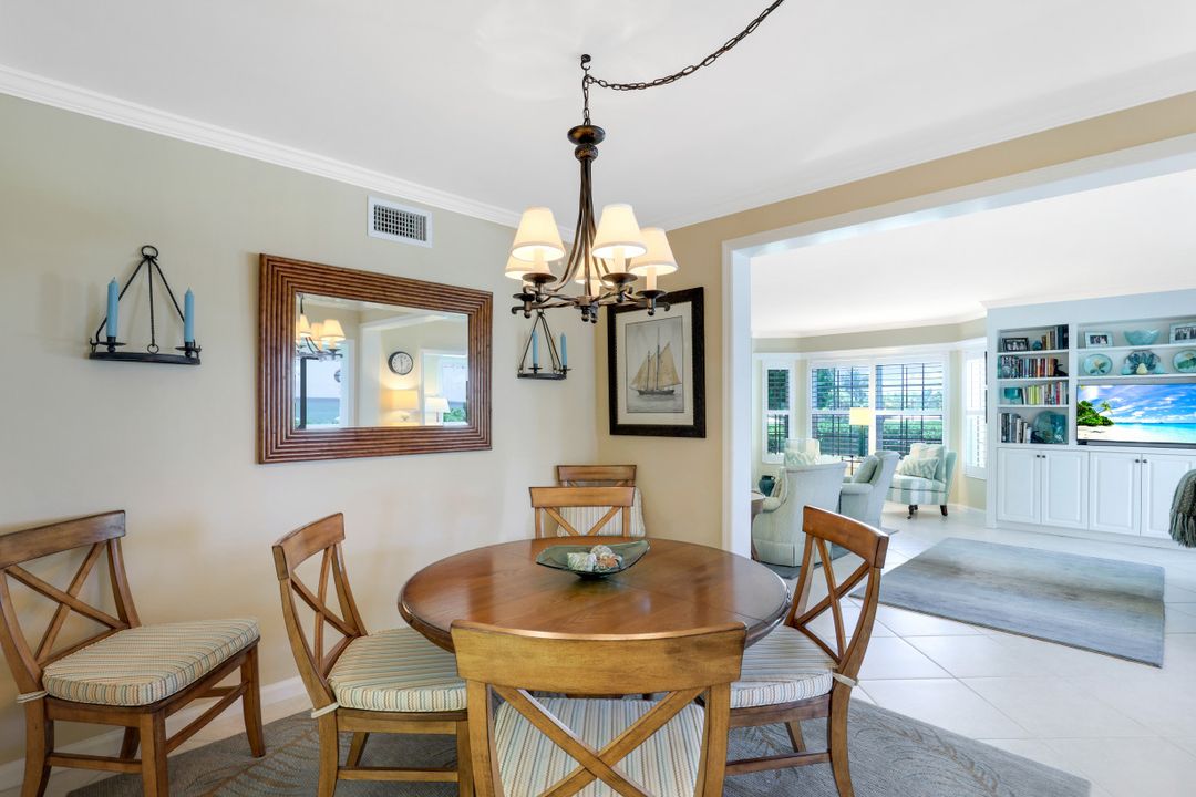 2701 Gulf Shore Blvd N, Villa #3, Naples, FL 34103