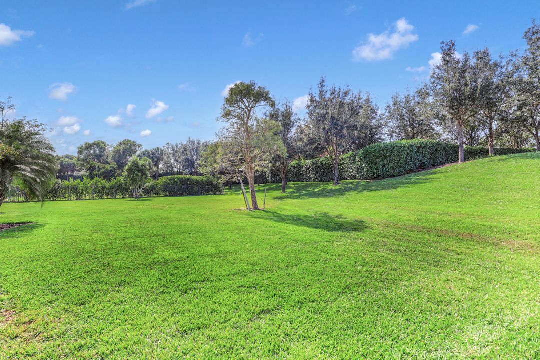 3731 Madeira Ct, Naples, FL 34119