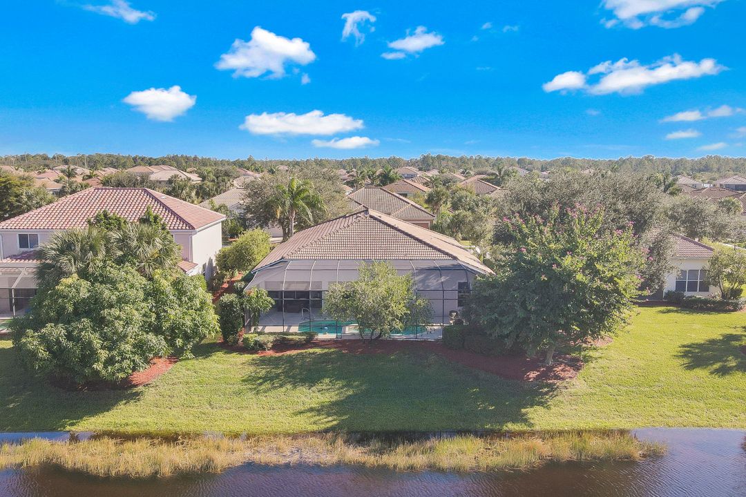 2065 Mandarin Ln, Naples, FL 34120