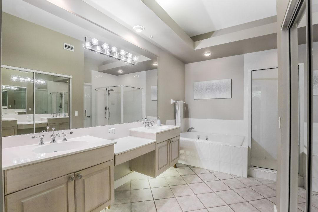 2395 Hidden Lake Dr #4601, Naples, FL 34112