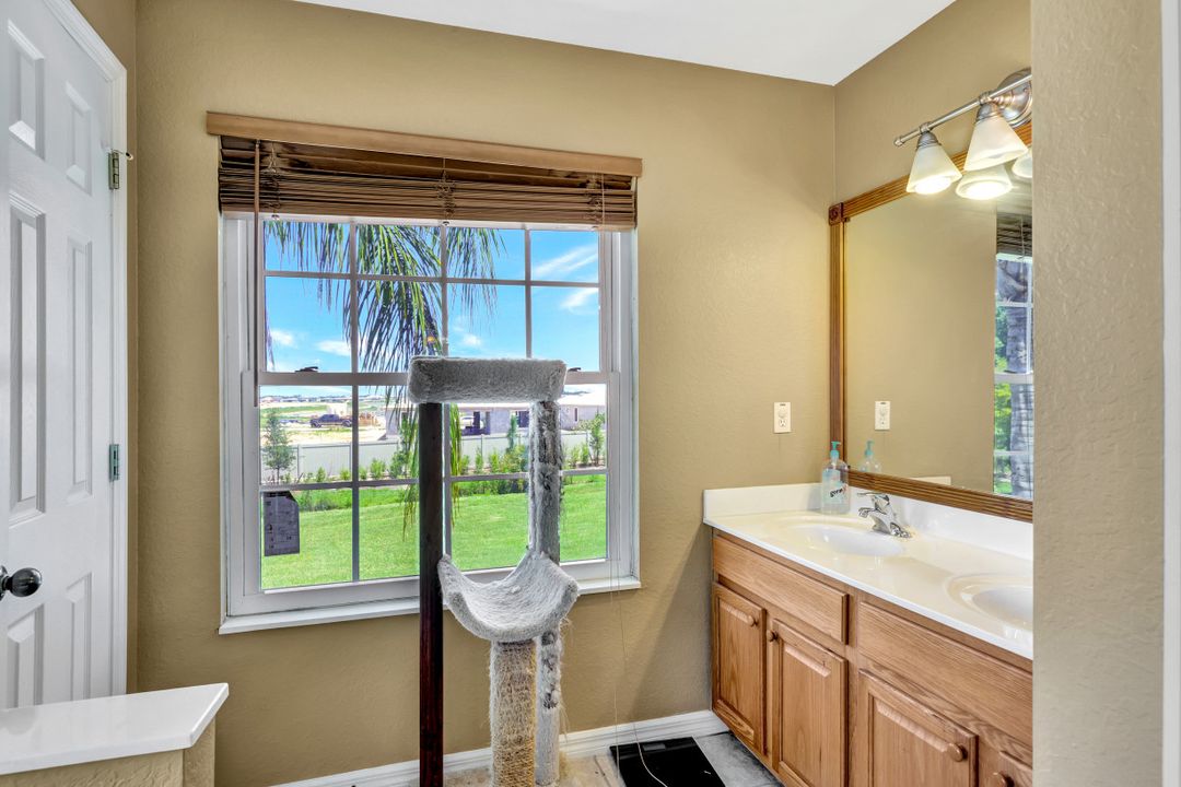 13404 Hampton Park Ct, Fort Myers, FL 33913