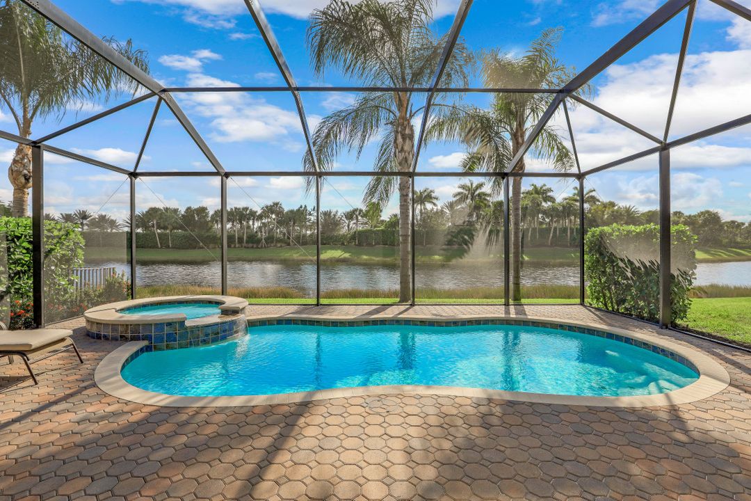11542 Meadowrun Cir, Fort Myers, FL 33913