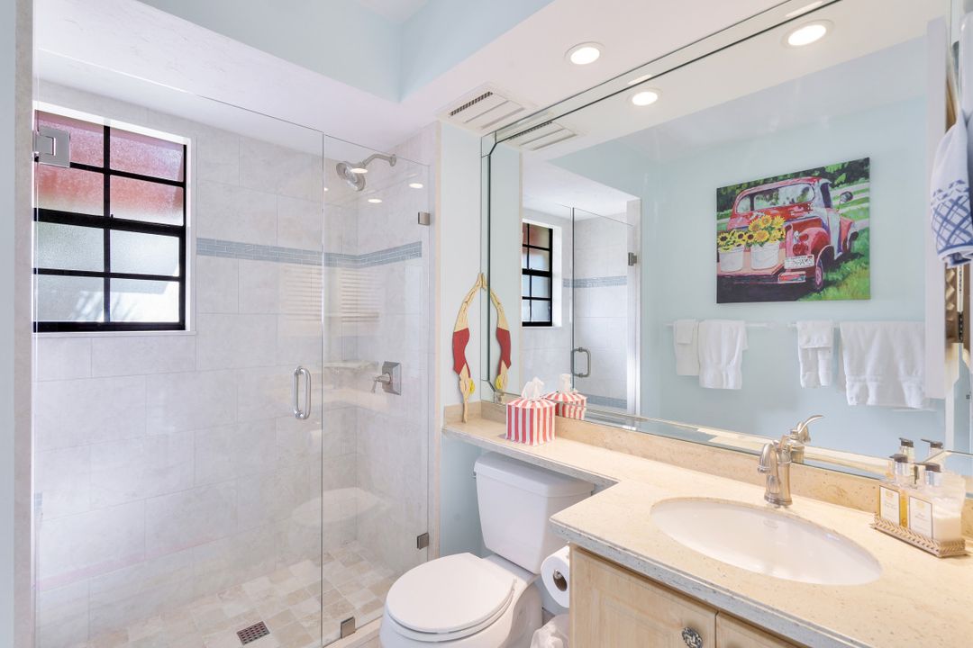 511 Serendipity Dr, Naples, FL 34108