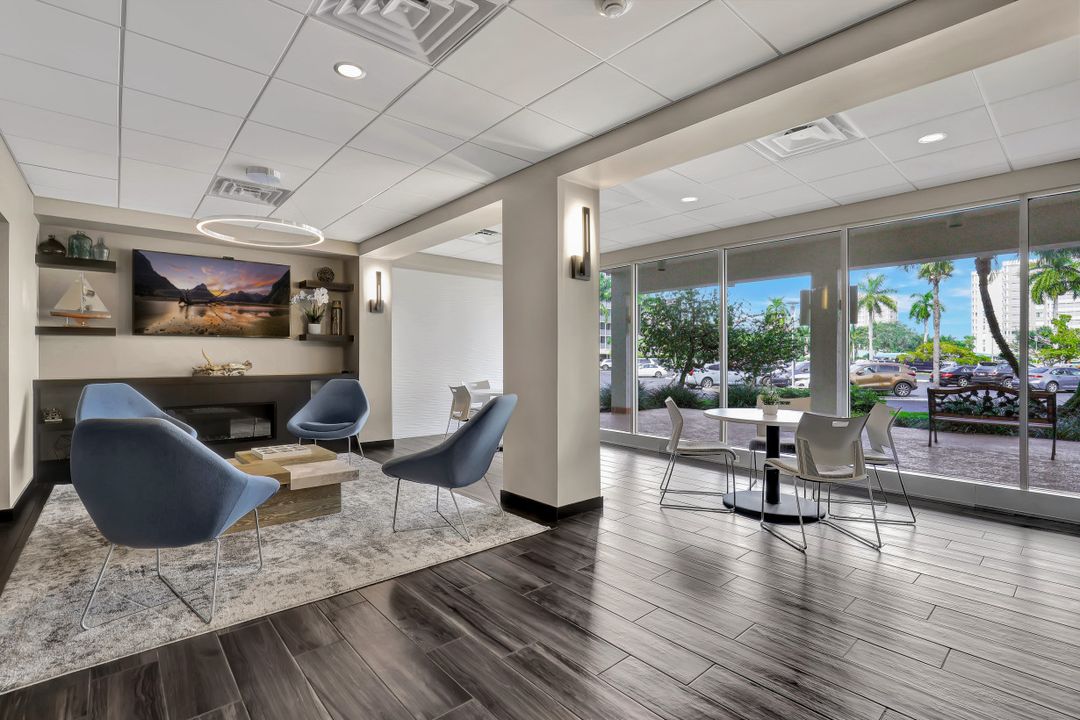 1 Bluebill Ave #703, Naples, FL 34108