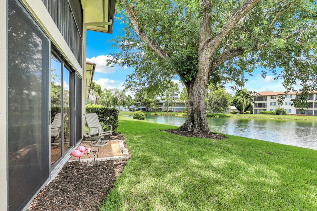 400 Misty Pines Cir #101, Naples, FL 34105