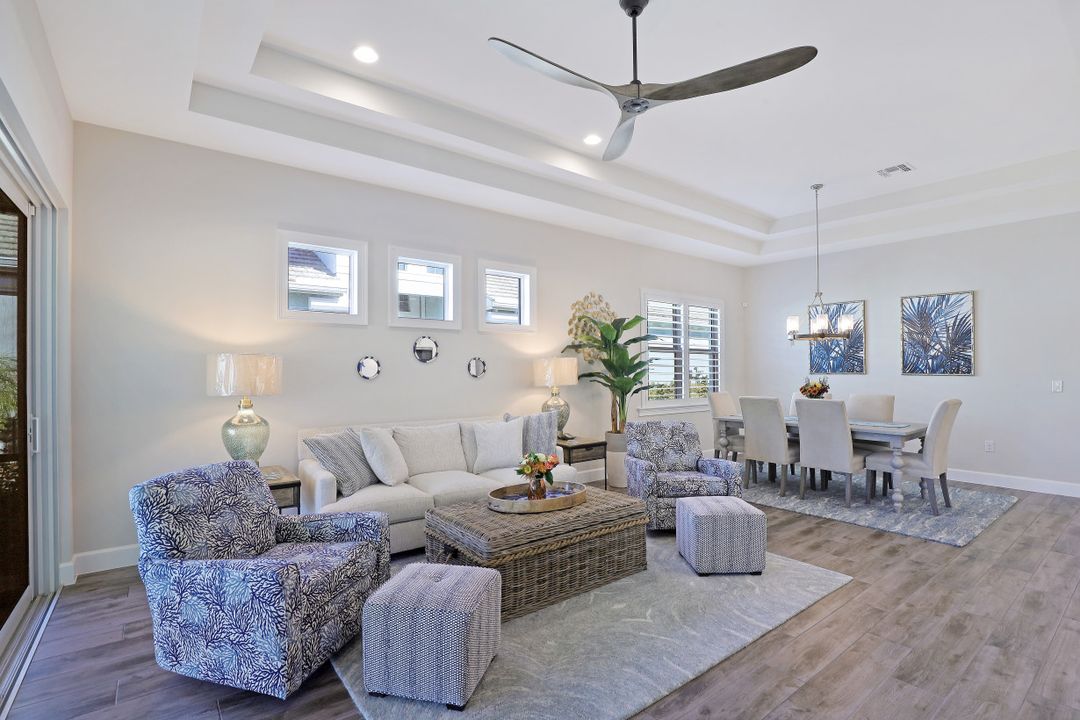 5855 Haiti Dr, Naples, FL 34112