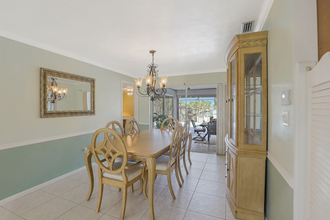 2929 SE 20th Ave, Cape Coral, FL 33904