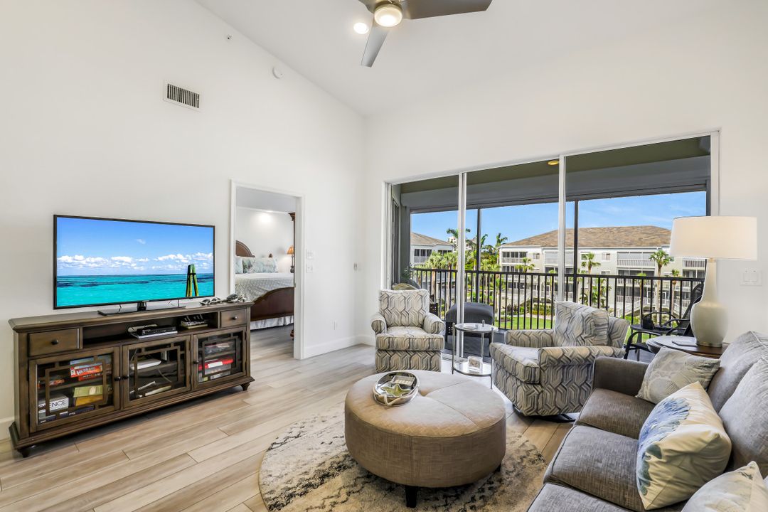 7734 Pebble Creek Cir #303, Naples, FL 34108